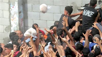 غزة «جوعانة» .. يا عرب