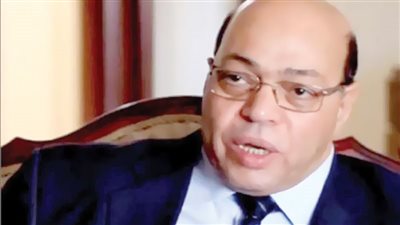 اطلاق مشروع إصدار أعمال الدكتور شاكر عبدالحميد وزير الثقافة الأسبق بهيئة الكتاب