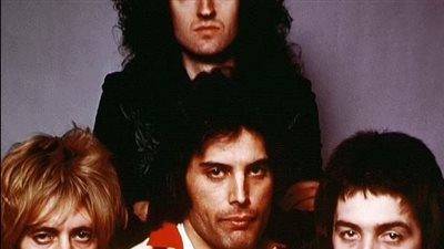  الكشف عن ابنة المطرب فريدي ميركوري بعد سنوات يهز عالم الموسيقى