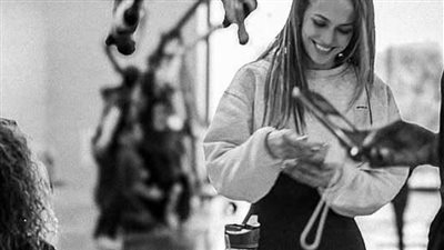 سوء الحظ والإصابات تلاحق جينيفر لوبيز قبل حفلها الغنائي المنتظر 