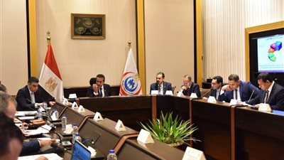 وزير الصحة يترأس اجتماع مجلس إدارة صندوق مواجهة الطوارئ الطبية والأمراض النادرة 