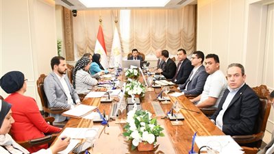 وزير الشباب والرياضة يبحث إطلاق حزمة برامج وأنشطة لتنمية النشء والتنمية المتكاملة..صور