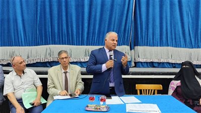 مدير تعليم الفيوم يعقد اجتماعا  لرؤساء كنترول لجان امتحانات النقل بالمحافظة 