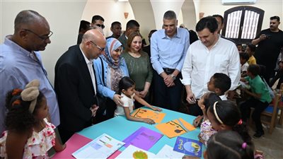 وزير الثقافة ومحافظ أسوان يفتتحان قصر ثقافة أبو سمبل الجديد
