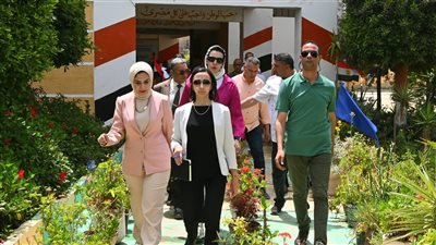 محافظ البحيرة تتفقد مشروعات حياة كريمة بأبو المطامير