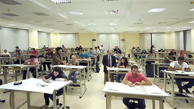 تجهيزات وآلات معملية متطورة.. ومستشفى الجامعة يوفر التدريب على الصيدلة الإكلينيكية 