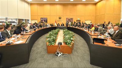 وزير الإسكان يبحث مع أعضاء النواب والشيوخ مطالب دوائرهم الانتخابية