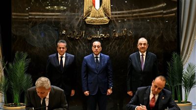 مدبولى يشهد توقيع شراكة مصرية أمريكية لتصنيع وتصدير أدوية ومكملات للأسواق العالمية