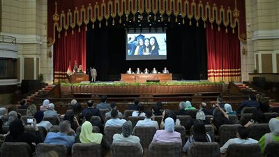تخريج دفعة جديدة من كلية حقوق السوربون في جامعة القاهرة