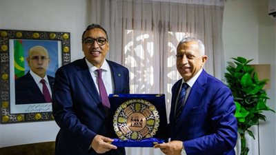رئيس الأكاديمية العربية يلتقي وزير التعليم العالي الموريتاني لتعزيز التعاون المشترك