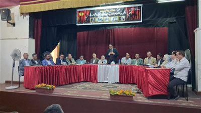 وكيل تعليم الغربية يجتمع برؤساء لجان الشهادة الإعدادية