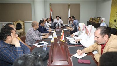 نائب محافظ بني سويف يتابع مستجدات تنفيذ مشروعات البنية التحتية