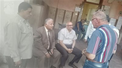 فجر اليوم.. “ قبيصي” يتابع مركز توزيع أسئلة الدبلومات الفنية بالفيوم 