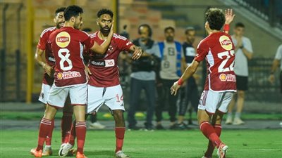 مكافآت المونديال تصل الأهلي قبل السفر لأمريكا