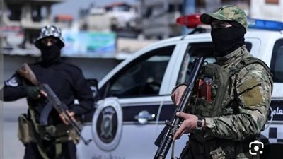 سوريا.. مقتل عنصر أمن وإصابة آخر بكمين نفذه مسلحون في دمشق