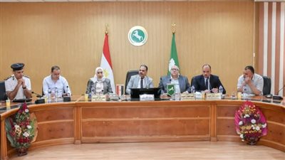 محافظ الشرقية: لا تهاون في مواجهة الإشغالات وتحسين الخدمات أولوية