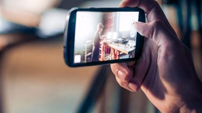 كشفته الصدفة.. ضبط عامل بمطعم صوّر السيدات داخل الحمام بالعجوزة