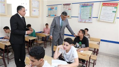 تداول امتحان اللغة الإنجليزية لطلاب الشهادة الإعدادية 2025 