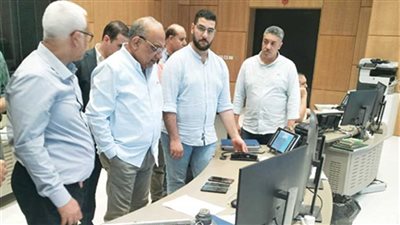 وزير الكهرباء يزور أكبر محطة للضخ والتخزين في أوروبا