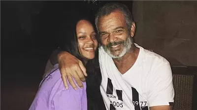 رحيل مؤلم لوالد المطربة ريهانا بعد صراع مع المرض (تفاصيل)