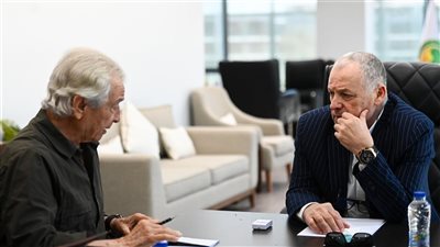 مباراتا منتخب مصر لكأس العرب أمام تونس  بالإسماعيلية