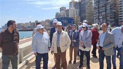 رئيس المركزي للتعمير يتفقد مشروعات الطرق وتوسعة كورنيش الإسكندرية