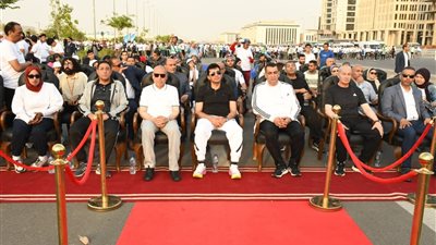 وزيرا الشباب والأوقاف ومحافظ القاهرة يشاركون بماراثون الدراجات بالعاصمة الإدارية