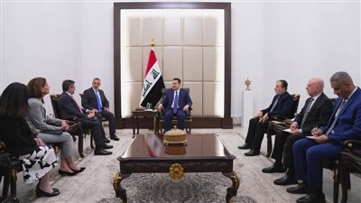 رئيس الوزراء العراقي يدعو لتوسيع التعاون مع واشنطن