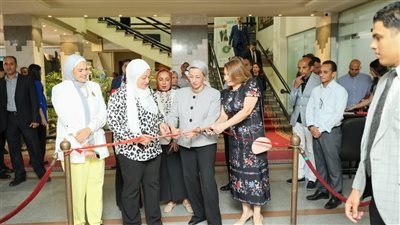 وزيرة البيئة تفتتح معرض 