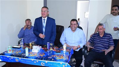 جامعة سوهاج تكرم مصطفى محمد عبد الموجود لبلوغه السن القانونية