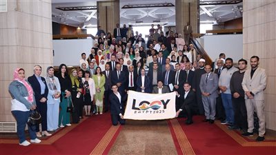 فاروق: يجب تسليط الضوء على التحديات البيئية التي تؤثر على القطاع الزراعي 