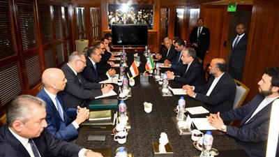 مشاورات سياسية بين وزيرى خارجية مصر وايران بالقاهرة