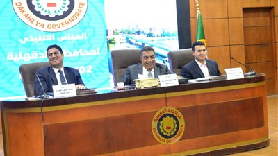 محافظ الدقهلية يوجه برفع حالة الطوارئ بالمستشفيات