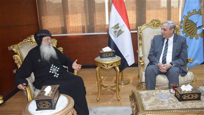  محافظ الغربية يستقبل الأنبا بولا للتهنئة بعيد الأضحى المبارك
