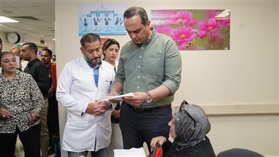 رئيس هيئة الرعاية الصحية يجتمع مع قيادات فرع الهيئة ببورسعيد ومديري المنشآت الصحية 