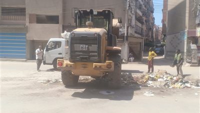 محافظ الدقهلية يتابع أعمال منظومة النظافة بمدينتي المنصورة وطلخا