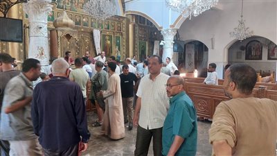 رئيس مدينة إسنا يتفقد موقع حريق كنيسة السيدة العذراء مريم بجنوب الأقصر|صور 