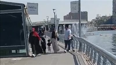 توافد المواطنين على ممشى أهل مصر في ثالث أيام عيد الأضحى.. صور