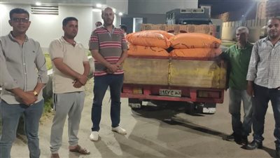 ضبط 37 شيكارة سماد زراعي قبل تهريبه بالفيوم 