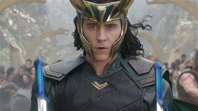  توم هيدلستون يقيم حفل زفافه بعيدًا عن الأضواء وينتظر مولودته 