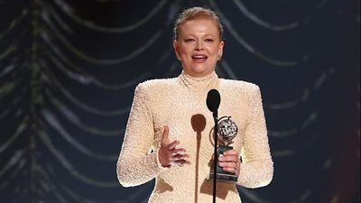 نيكول شيرزينجر تحصد جائزة توني وغياب جورج كلوني من منصات التتويج