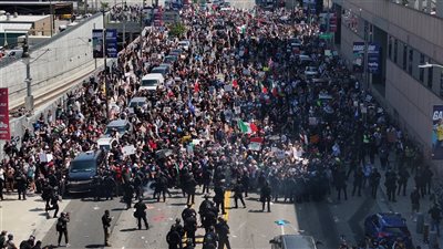 مواجهات بين متظاهرين والشرطة الأمريكية في لوس أنجلوس