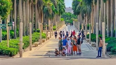 إقبال كثيف على حديقة الأزهر في رابع أيام عيد الأضحى