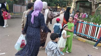 4900 زائر في أحضان الطبيعة بحديقة حيوان الزقازيق خلال العيد