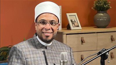 الشيخ محمد أبو بكر يعلن تحويله للتحقيق بعد السفر للحج