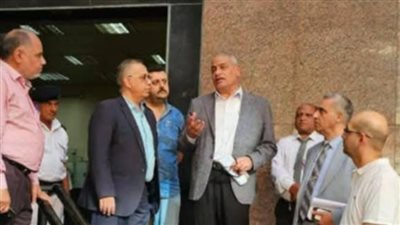 البيلي فى زيارة مفاجئة بشبكات كهرباء روض الفرج