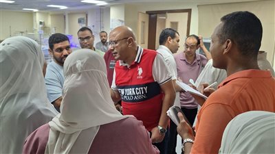  صحة قنا تتابع رفع درجة الإستعداد بمستشفي نجع حمادي العام