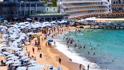 اقبال كبير من الزائرين والمصطافين على الإسكندرية خلال عيد الأضحى