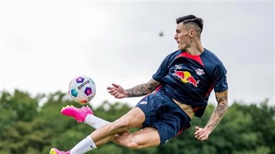 سيسكو يحظى باهتمام الأندية السعودية في الميركاتو الصيفي