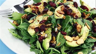   5 أطعمة خارقة للبشرة والشعر.. تجعلهم أكثر صحة وإشراقا 